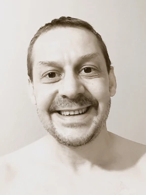 English men looking for love