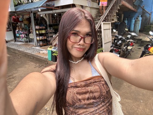 Thai ladyboys for dating / Ladyboys from Philippines for dating