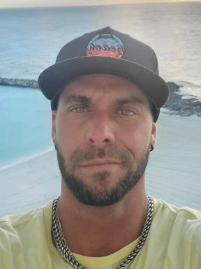 Canadian men looking for love