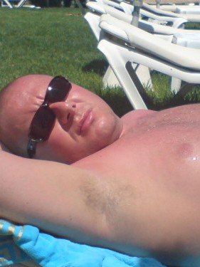 English men looking for love